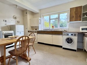 Breakfast Kitchen- click for photo gallery